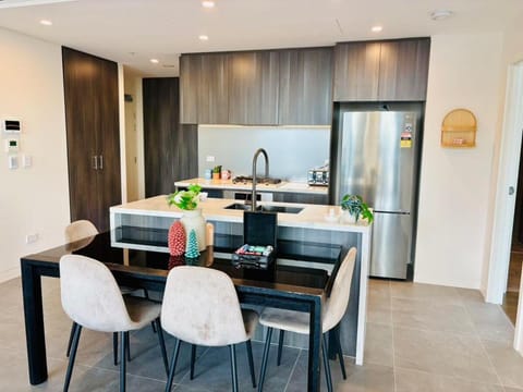 Modem stylish 2 Bedroom APT OP Appartement in Lidcombe