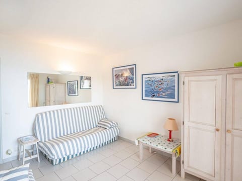 Appartement chaleureux avec terrasse et parking au Lavandou - FR-1-816-2 Apartment in Le Lavandou