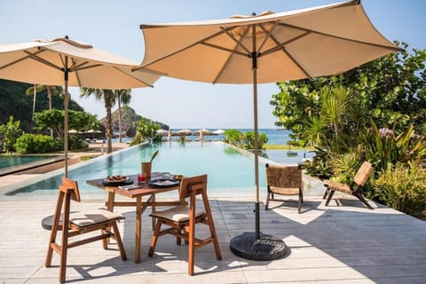 Pool view, Swimming pool