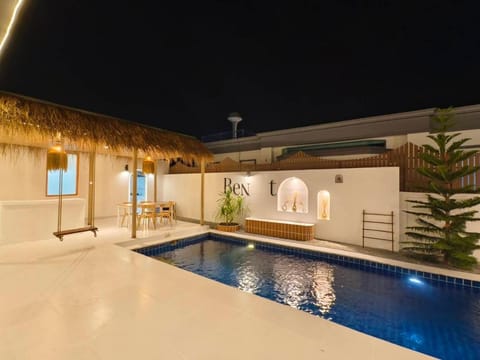 Benoit Pool Villa เบอนัวท์ พูลวิลล่า House in Pattaya City