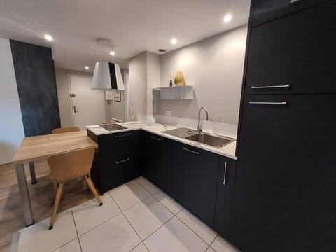 Résidence ERMITAGE. Appartement pour 4 personnes au centre-ville d'Hossegor. Wifi gratuit Apartment in Hossegor