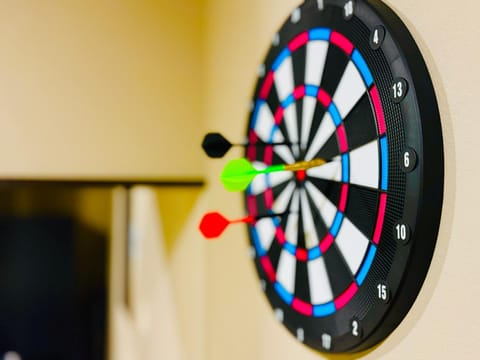 Darts, Game Room