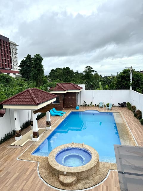 Property building, Swimming pool, Swimming pool