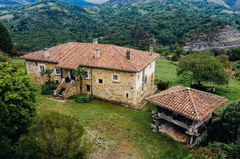 Property building, Bird's eye view