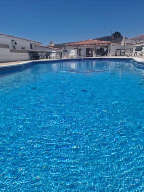 Day, Pool view, Swimming pool, sunbed