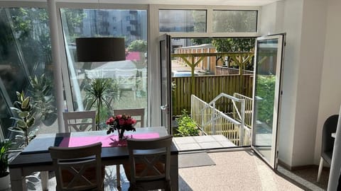 Dining area, Garden view