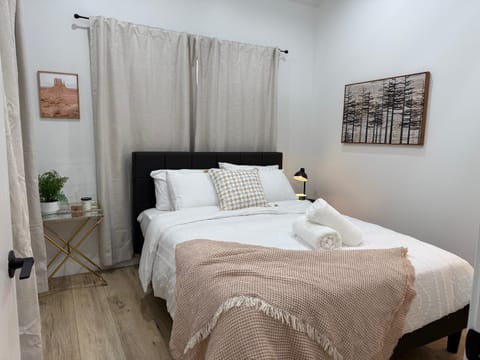 Comfy & calm rooms near I-10, Temple city Apartment in Rosemead