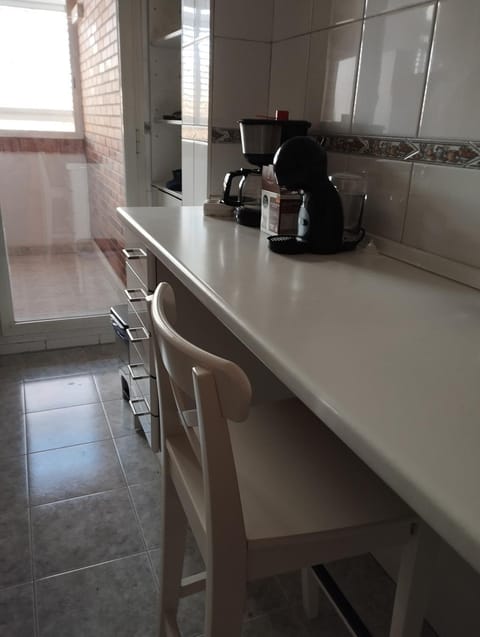 Coffee/tea facilities, Kitchen or kitchenette