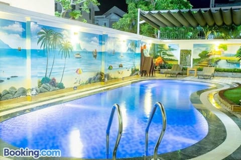 Garden, Garden view, Pool view, Swimming pool, sunbed