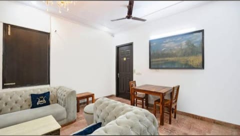 Royal Casa Bed and Breakfast in Gurugram