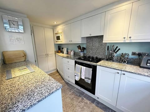 Clifton Cottage - by Brighton Holiday Lets House in Hove