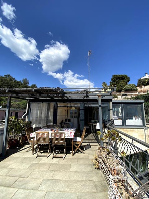 Day, View (from property/room), Dining area