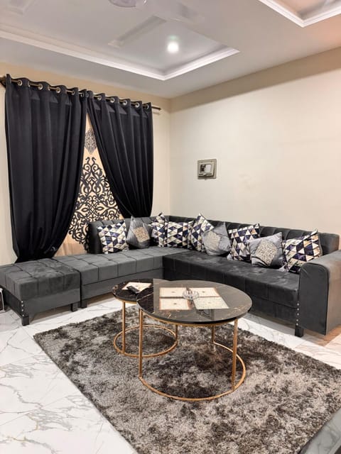 Sher's Place Apartment in Islamabad