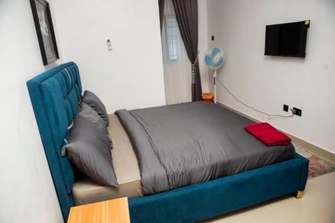 Beautiful and spacious 4-Bedroom Apartment in Lagos