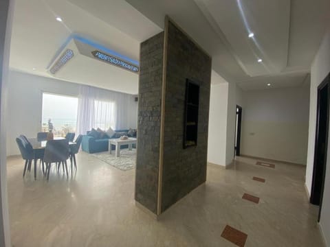 Seaview apartment in prime location Apartment in Agadir