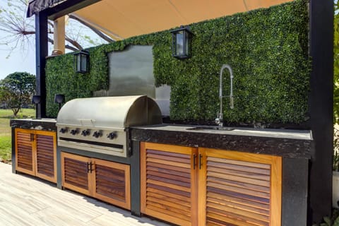 BBQ facilities, BBQ facilities