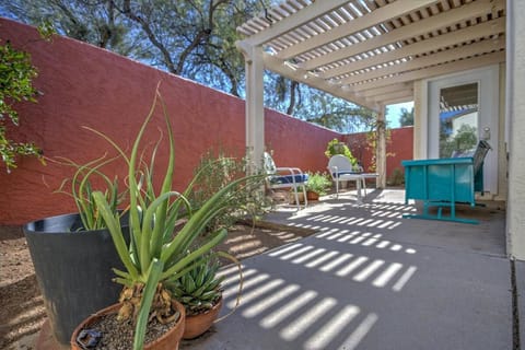 Peaceful townhouse near downtown, hiking & biking House in South Tucson