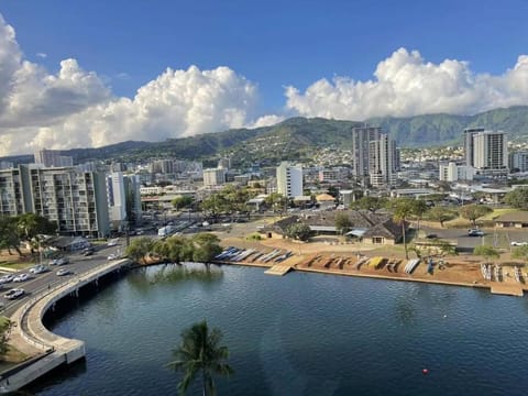 Nearby landmark, Neighbourhood, Bird's eye view, Lake view