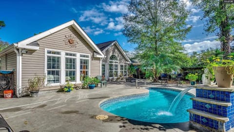 Property building, Pool view, Swimming pool