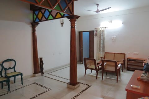 Maison Petite Singapore Bed and Breakfast in Puducherry