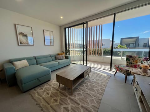 Marina Seabreeze - A Quiet Escape Apartment in Wollongong