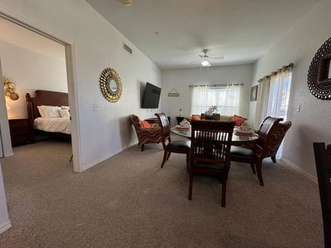 4 Bedroom 3 Bathroom Villas At SevenDwarfs 28-107 House in Kissimmee