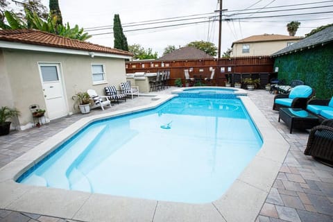 Pool view, Swimming pool