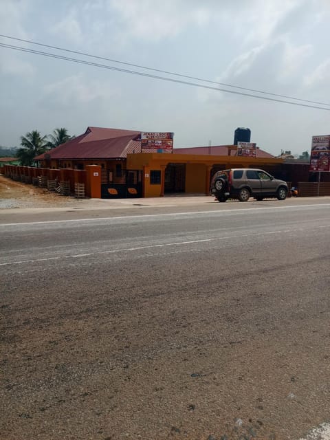 Jekao Lodge Pub and Restaurant Hotel in Central Region, Ghana