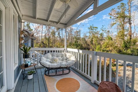 Patio, Day, Seating area