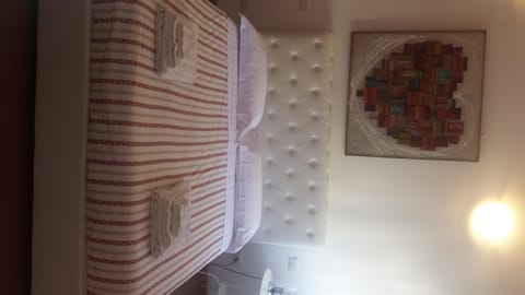 Bed, Photo of the whole room, Decorative detail