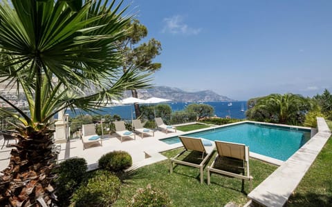 Sunny Villa Five Bedrooms Appartamento in Saint-Jean-Cap-Ferrat