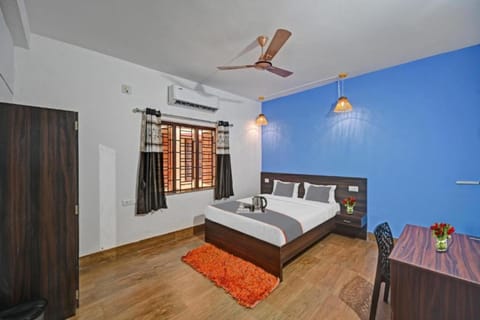 Bed, TV and multimedia, Photo of the whole room, Bedroom, air conditioner