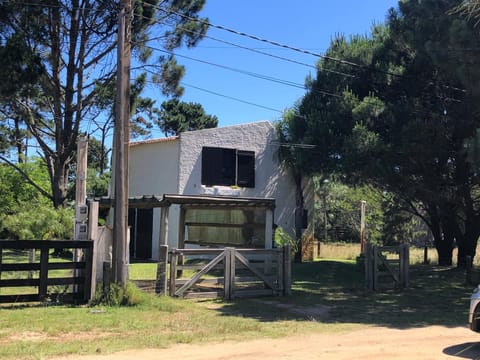 La Sirenita House in La Paloma