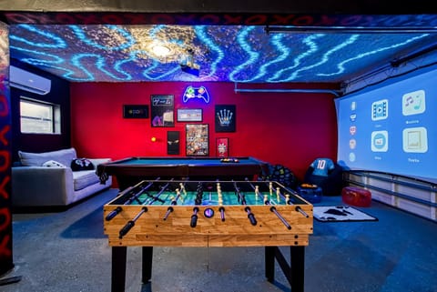 Billiard, Game Room, Evening entertainment