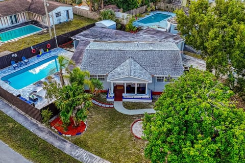 Spring, Garden, Pool view, Swimming pool