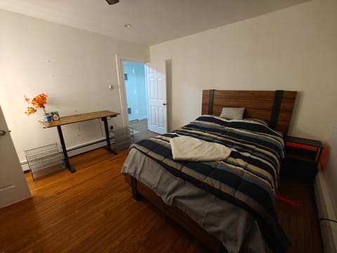 JSQ Apartment, 5 Mins from PATH Station Apartment in Jersey City