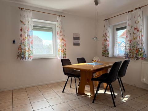 Ferienwohnung Muschel 1 mit Terrasse und Garten, Bensersiel Apartment in Esens