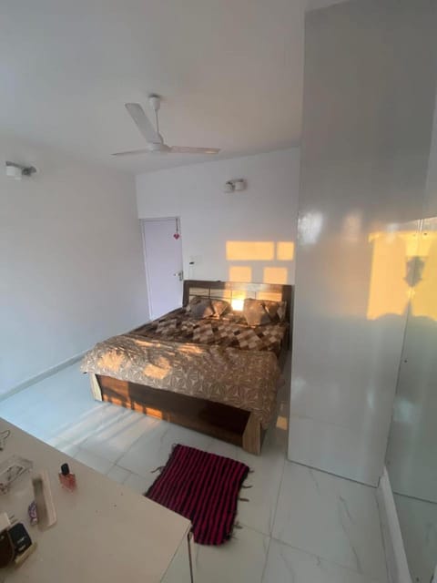 Den Apartment in Dehradun