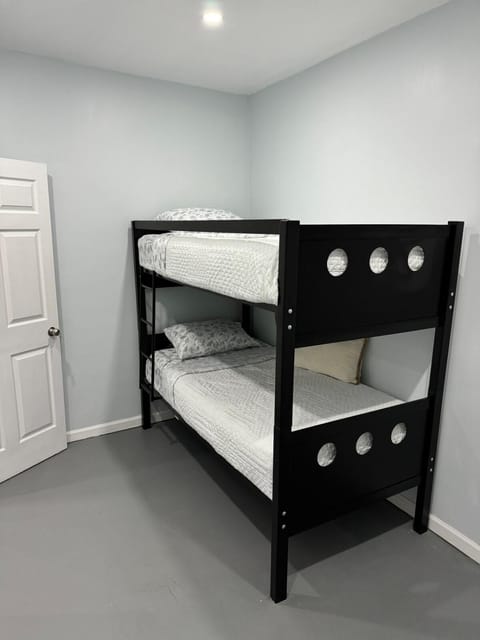 Bed, Photo of the whole room, Bedroom, bunk bed