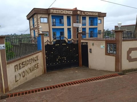 Résidence LYONNAISE Apartment in Yaoundé