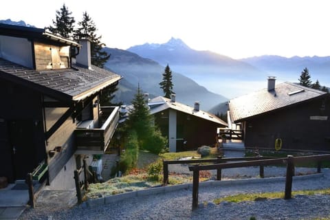 61 22 trois pièces à Gryon vue imprenable sur les montagnes Apartment in Ollon