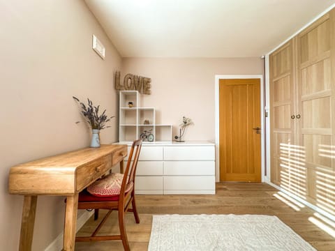 Seating area, wardrobe