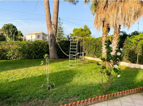 Seaside home House in Fontane Bianche