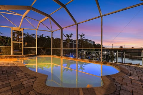 Stunning Luxury! Gulf Access, Pool Table - Villa Harbour Haven - Roelens House in Cape Coral