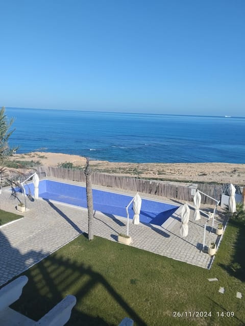 Beach, Pool view, Sea view, Swimming pool, sunbed