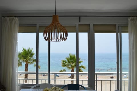 Renovated beachfront apartment Apartment in Villajoyosa