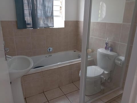 A home away from home Apartment in Roodepoort