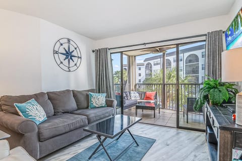 Anglers Cove Retreat Apartment in Marco Island