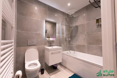 Luxury Flat in Wythenshawe Apartment in Manchester