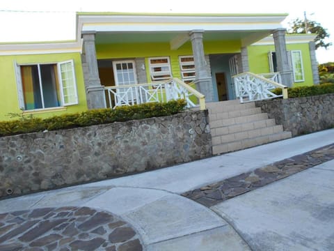 Diamond View Day Spa Apartment in Dominica